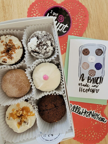 V-Day Gift Box of 1/2 Dozen Assorted Cookiecakes - Be Mine